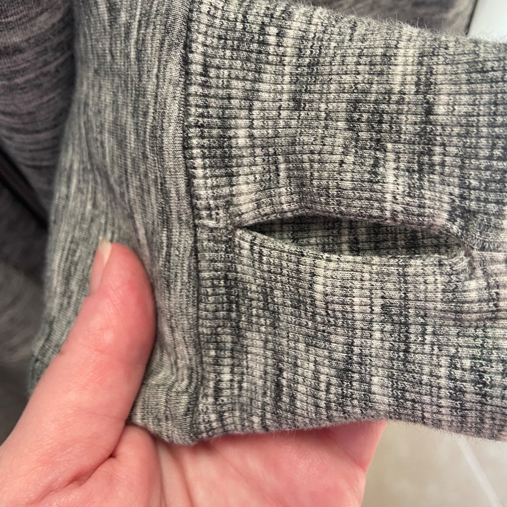 Lululemon longer grey zip hoodie - Picture 5 of 8